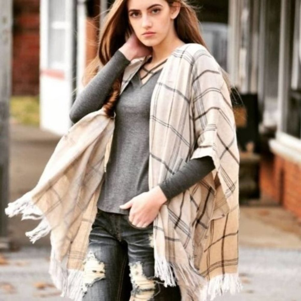 Plaid Cardigan Kimono Ruana Wrap - Picture 2 of 3